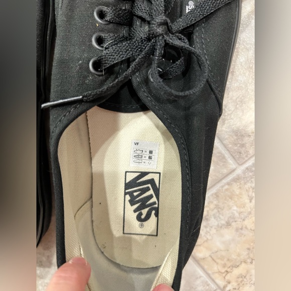 Men’s Vans shoes 11.5 black - Picture 8 of 9